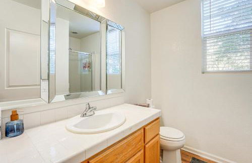 Walk to BART Station Richmond Townhome with Balcony - Photo 14