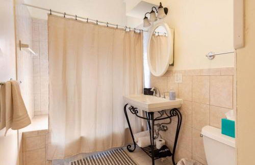 The Brick House Wooster Sq at Yale with Skyline Deck and WD - Foto 13