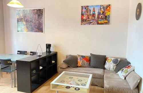 Schöne Wohnung zwischen Uni Duisburg und Hbf - Foto 1