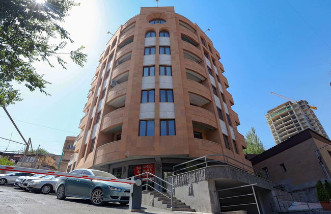 Stay Inn on Saryan 26.3 str. - Photo 60