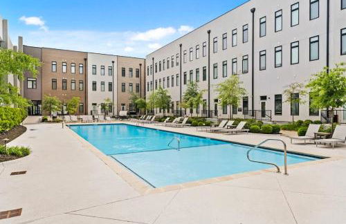 Pinnacle Heights 2Bdrm 3rd flr Near Walmart Amp Pool Fitness Center Yoga Studio Dog Spa - Foto 2
