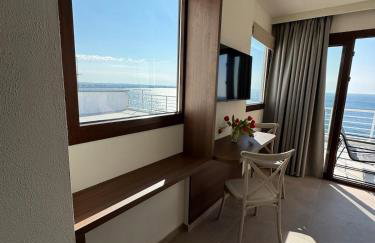 Baobloom by the sea in the heart of Thessaloniki - Foto 40