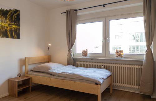 Franzi am Bahnhof - Foto 13