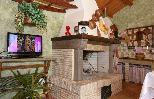 Large Holiday Home in Cagli With Pool - Foto 36