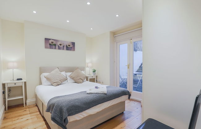 Urban Stay Oxford Gardens Apartments - Photo 3