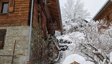 Bas de chalet au coeur des Aravis, entre lac et montagne - Foto 2