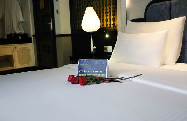Lotus D'Orient Cruise - Foto 13