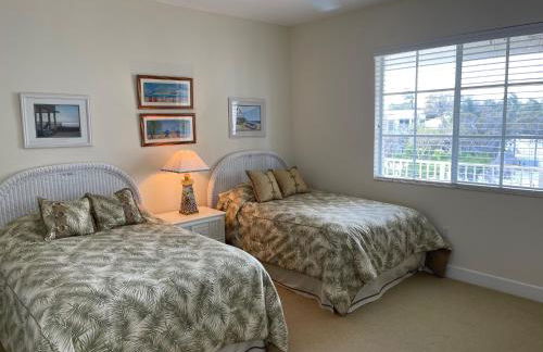 LIC Mgr - LUXURIOUS 2 BED 3 BATH PENTHOUSE SUITE - PANORAMIC OCEAN VIEWS! INDOOR PICKLEBALL - SPEAKEASY! - Foto 26