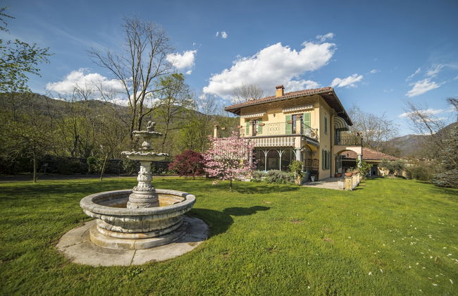 Villa Azalea - Photo 1