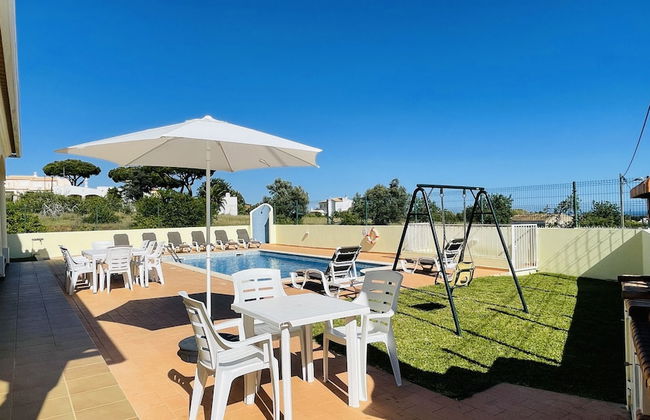 Lara Lima CIP - Photo 24