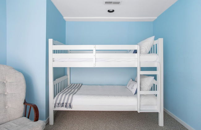 Lighthouse by Avantstay Beachfront View Home w Pool Table Ping Pong - Foto 35