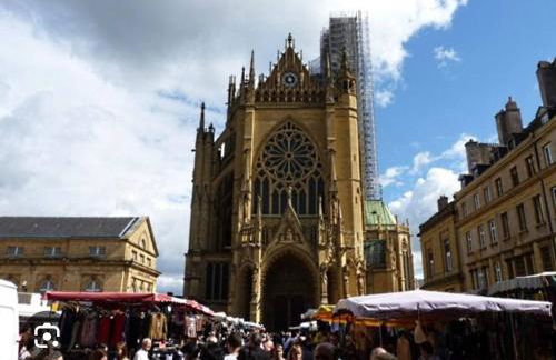 Le Cocon de la Cathédrale au cœur de Metz - Foto 13