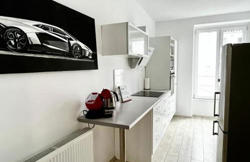 Design Apartment - Parking - Kingsize-Bett - 2x Bad - Zentrum - Foto 14
