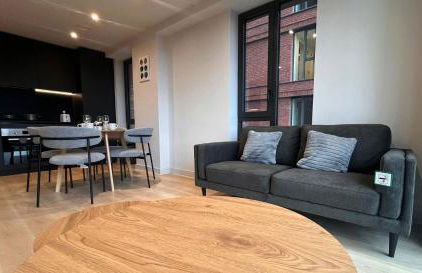 Apartment with Luxury Terrace & Gym in City center - Foto 1