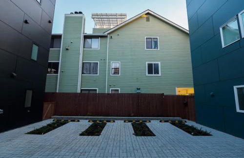 Steps to Alki Beach with Water Views Rooftop deck - Foto 50