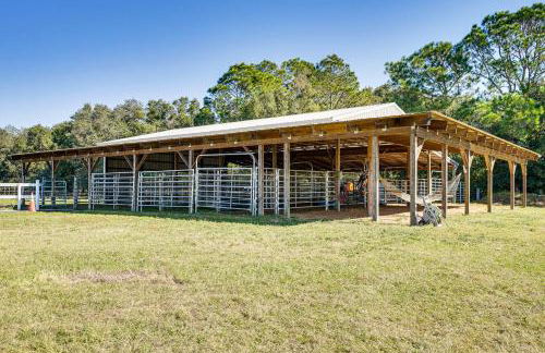 Horse Stalls, Pool and Deck Polk City Getaway! - Foto 4