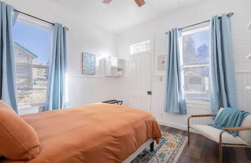 Historic Boho Brothel Lake Retreat Fast Wifi - Foto 18