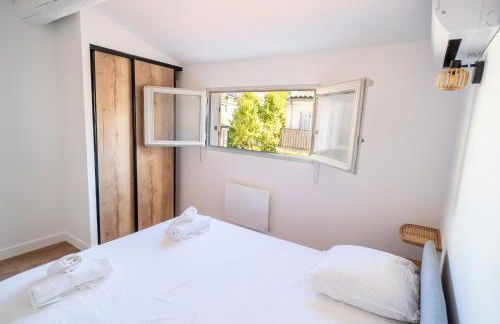 Terrasse - Hyper centre - 2 chambres - Parking gratuit - Calme & lumineux - Arrivée autonome - Foto 16