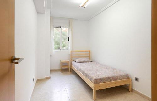 Beachside Apartment with Beautiful Sea Views - Photo 6