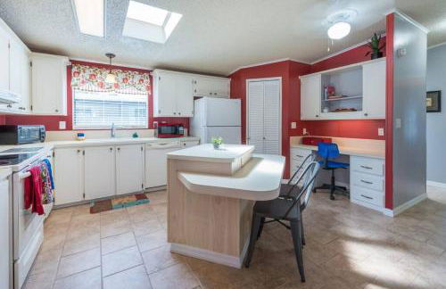 Disney Backyard Oasis - Foto 10