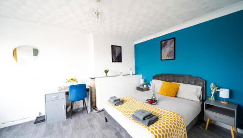 Open Mind Property - HotTUB, 4 Beds & 2 Free Parking - Foto 2