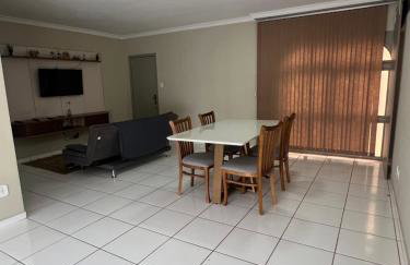 Apê Espaçoso 3 Qtos no coração da cidade - Foto 15