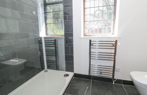 Bwthyn y Coediwr The Woodcutters Cottage - Foto 13