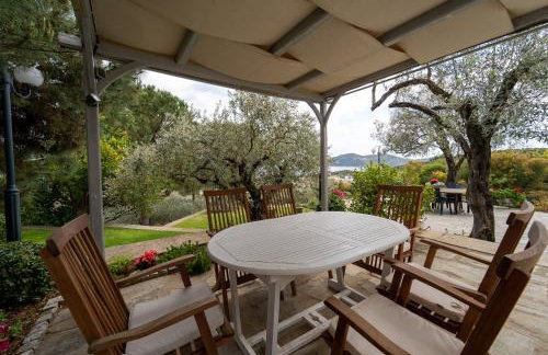 Villa Elia Kavala - Mediterranean Holiday Villa - Foto 7