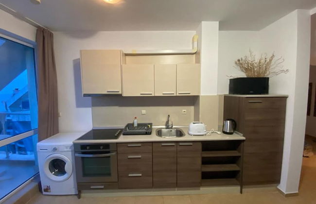 Sea View 1 Bed Apartment With Stunning Ocean Views - Photo 11