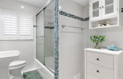 ~Villa Victoria Luxury! (Pool)~1 mile from beach - Foto 24