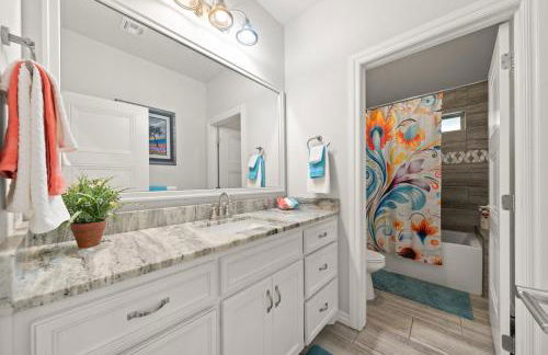 Modern OKC Retreat Half Mile to Plaza District - Foto 34