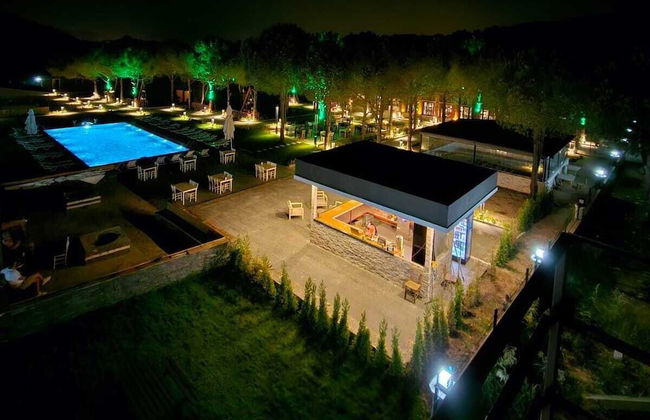 Welllife Hotels & Restaurant - Photo 1