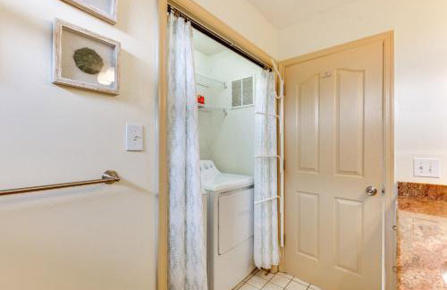 Walk to East Beach Apt with Outdoor Space - Photo 16