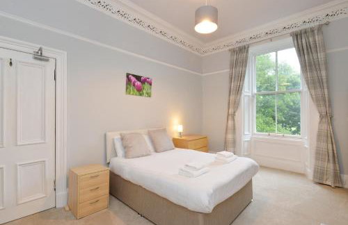 Home by The Meadows, close to City Centre - Foto 1