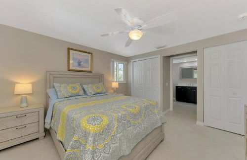 Bikini Tini Time - Foto 35