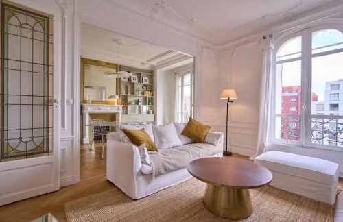 Grand appartement Haussmannien à 12 min de Paris - chic spacious classic Parisian apartment - Foto 5