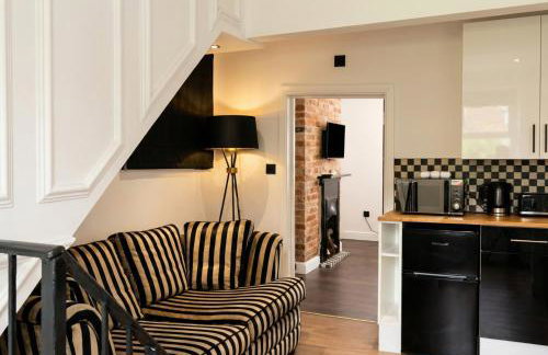 Quirky Village Centre Apartment Above a Cocktail Bar, Castle Donington - Foto 5