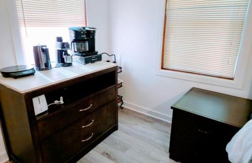 Cozy 4 bedroom home & Large Fenced Yard - Foto 23