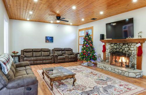 Games Galore! Pine Mountain Club Retreat Near Town - Foto 3