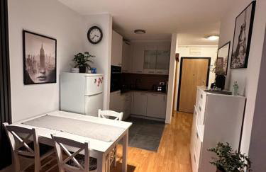 Place4You - with private garage - Photo 9