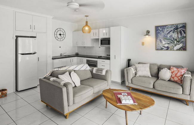 Agincourt Beachfront Apartments - Photo 18