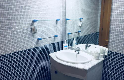 Las Terrazas I - Primera línea de playa con Netflix, Disney plus y Prime Video - Foto 8