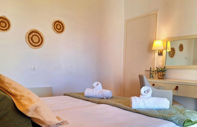 Ever Green Beach Apartments - Photo 1