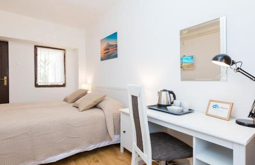 Villa Mira Double Room with Private Bathroom - Foto 3