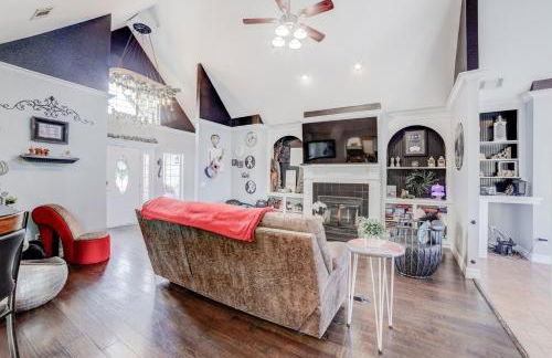 Whimsical Lake House - Foto 1