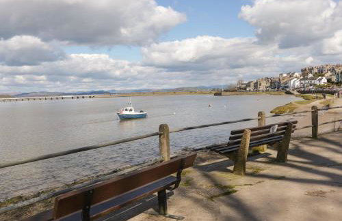 Time and Tide - Photo 39