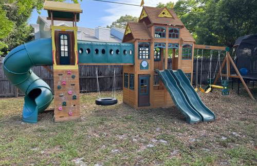 Family Fun 3-bedroom house with gym, games, toys, outdoor hangout and coffee - Foto 7