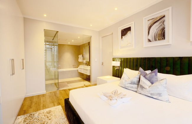 Azalia Apartments - Photo 5