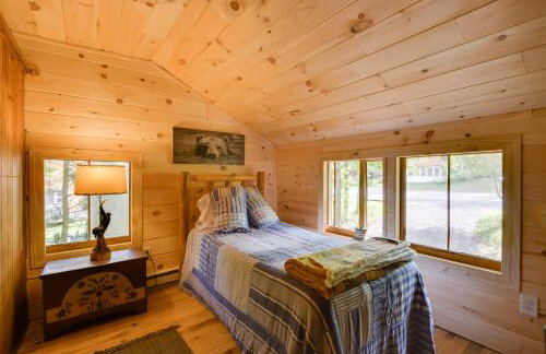 Adirondacks Cabin with Fire Pit on Otter Lake! - Foto 18