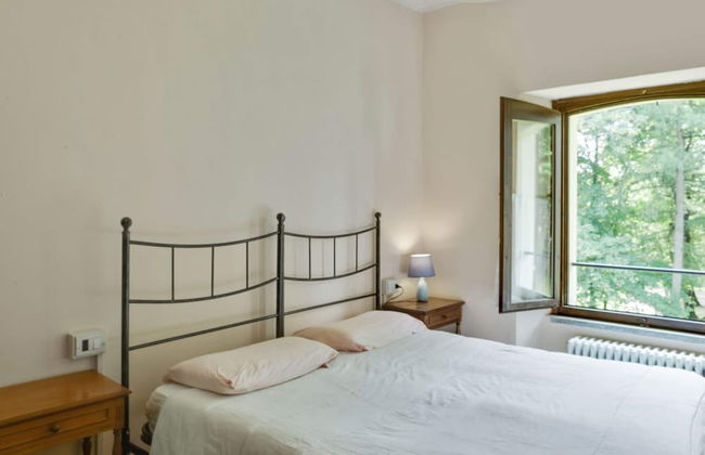 Unique Holiday Experience in Greenery near Lake - Foto 2